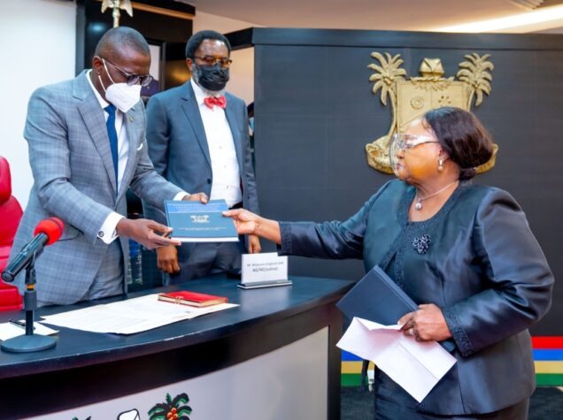 Chairperson of the Judicial Panel of Inquiry submitting the panel report to Lagos state governor 